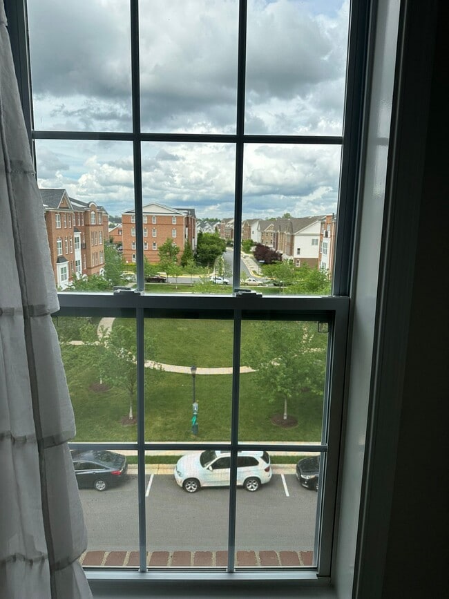 Foto del edificio - 43131 Wealdstone Ter