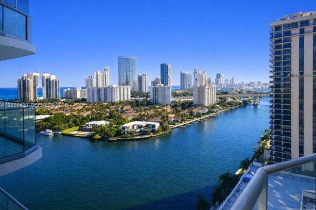 Foto del edificio - 19707 Turnberry Way