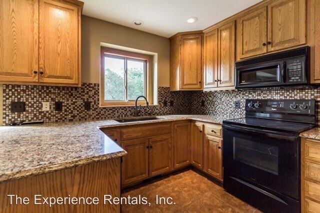Foto del edificio - 4 br, 3 bath House - 3212 S. Grace Avenue