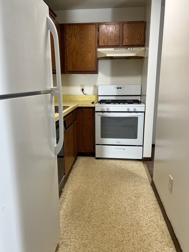 New dishwasher to be installed - 4 Locust Ct