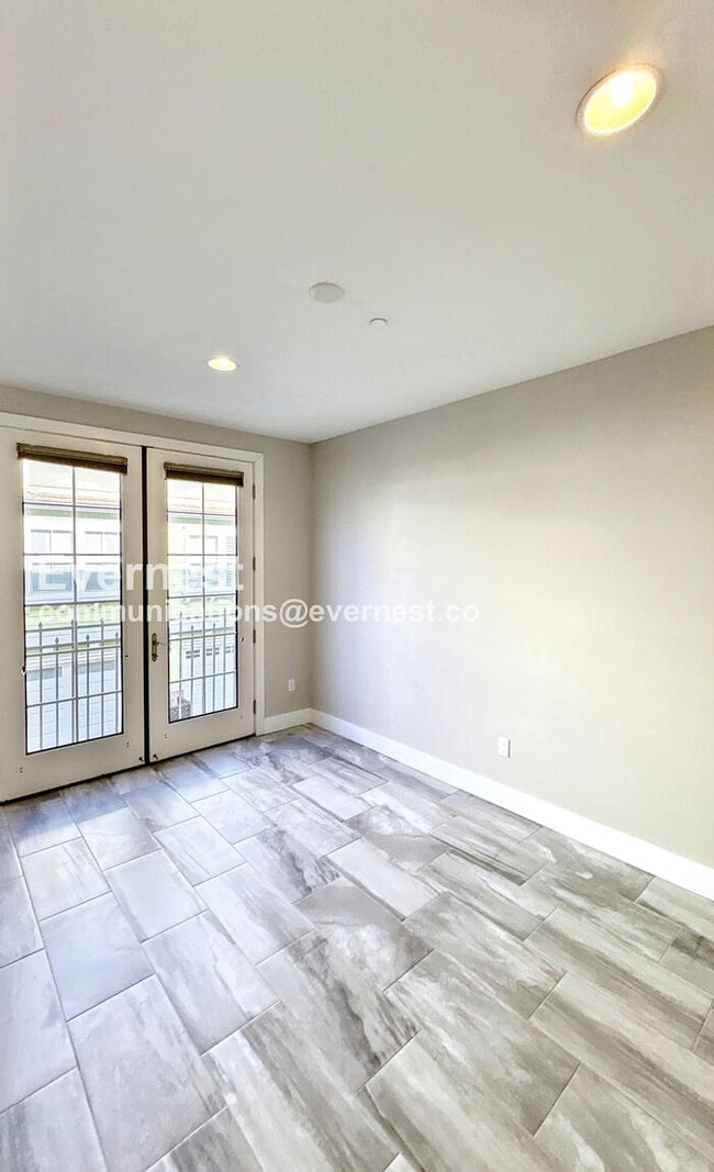 Foto del edificio - 404 Longden Ave