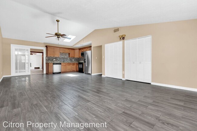 Foto del edificio - 3 br, 2 bath House - 606 Eastbrook Blvd