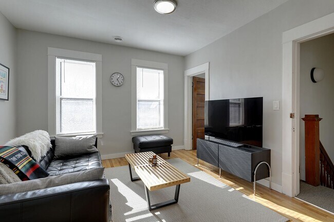 Foto del edificio - 448 View St