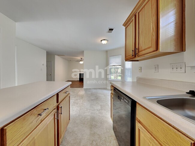 Foto del edificio - 9117 Hollow Ridge Ln