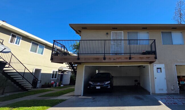 Foto del edificio - 847 Gilchrist Dr