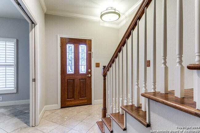 Foto del edificio - LUXURY MONTE VISTA TOWNHOME