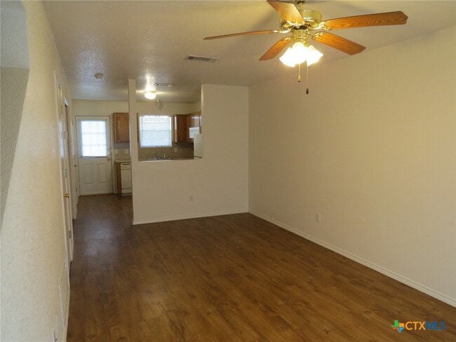 Building Photo - 4003 Pilgram Dr