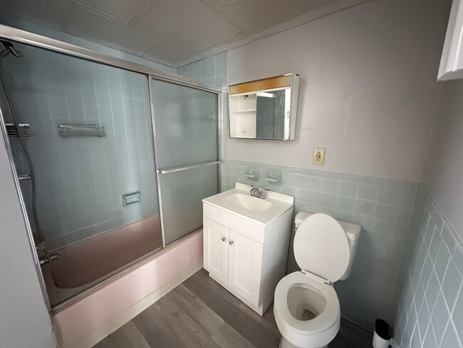 Foto del edificio - 820 Avery Ave