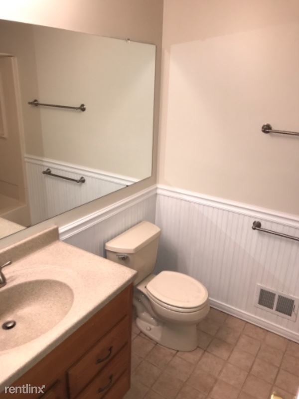 Building Photo - 2 br, 2 bath Condo - 1924 Delancey Street