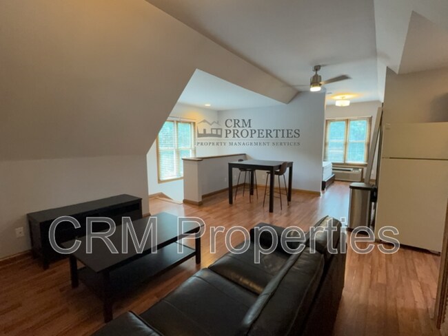 Foto del edificio - 626 E 15th St
