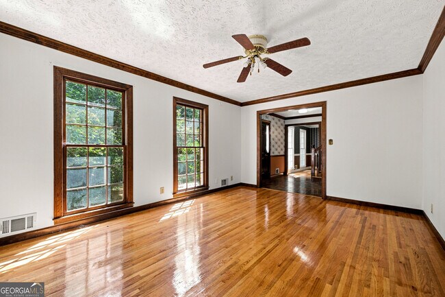 Foto del edificio - 965 Millbrook Ct