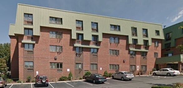 Foto del edificio - 120 E Franklin St