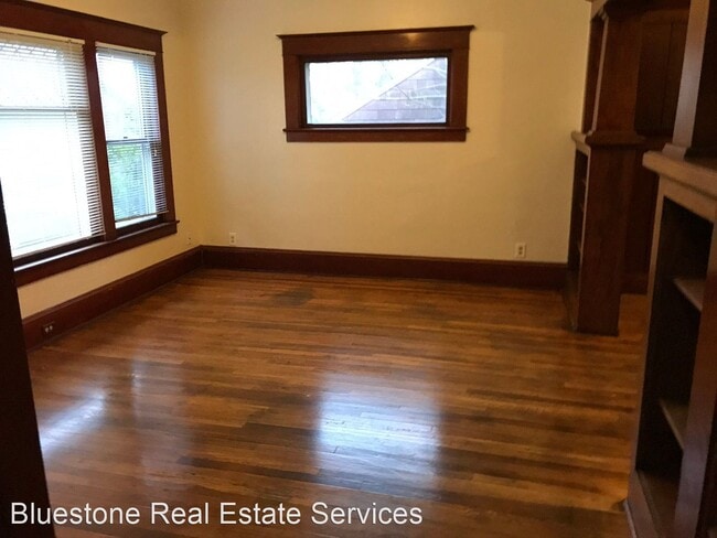 Building Photo - 4 br, 2 bath House - 3621 SE 63rd Avenue