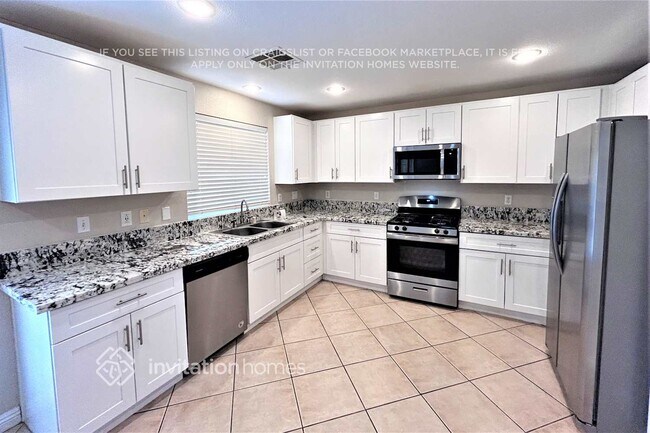 Foto del edificio - 539 Country Apple Ave