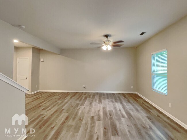 Building Photo - 376 Scotland Dr
