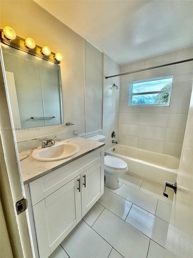 Foto del edificio - 1077 SE 22nd Ave