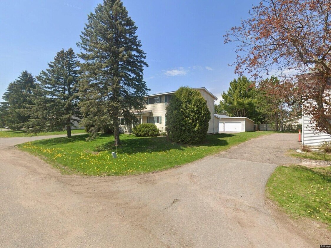 Foto principal - 2310 Radtke Ave