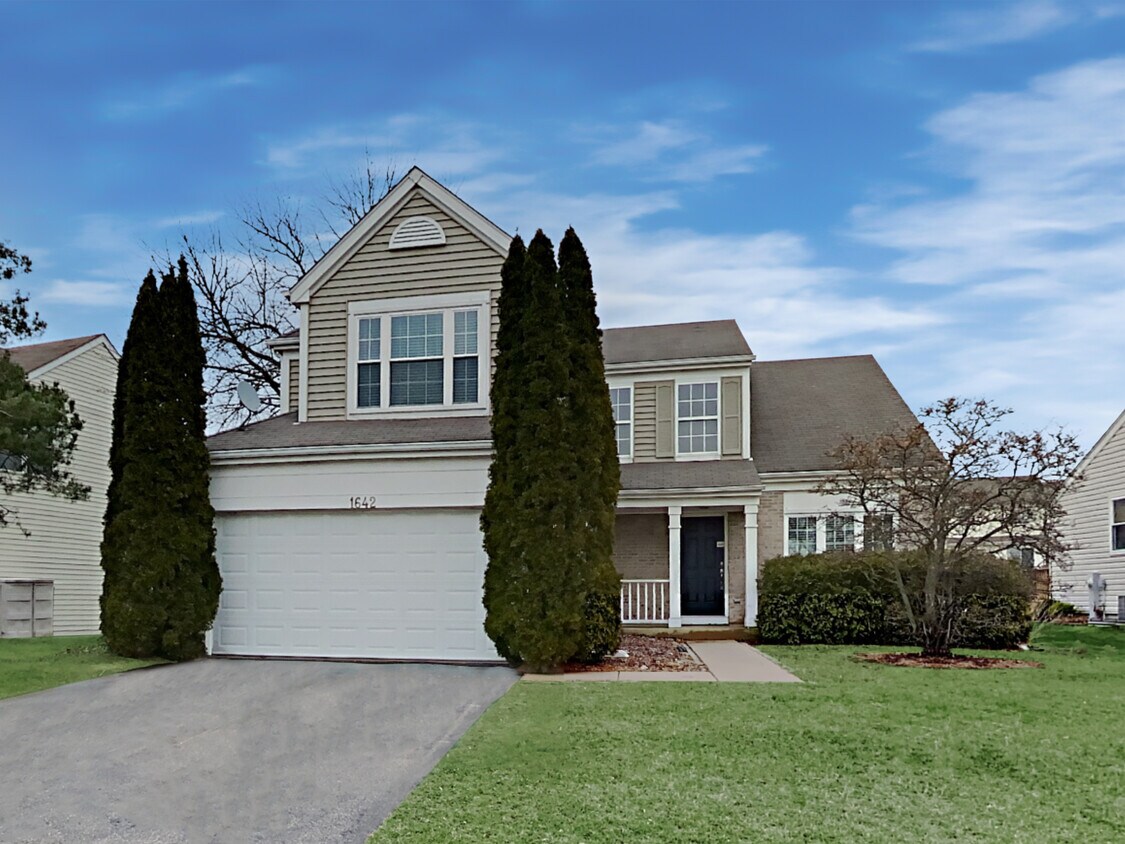 1642 Gleneagle House Rental in Carpentersville, IL