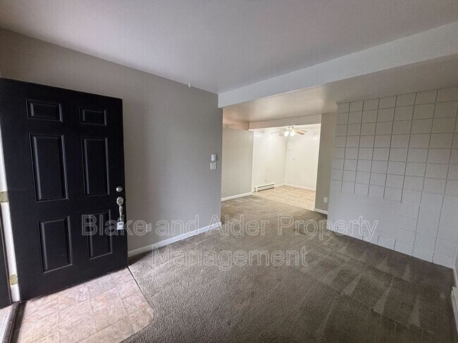 Building Photo - 5950 SW Hall Blvd