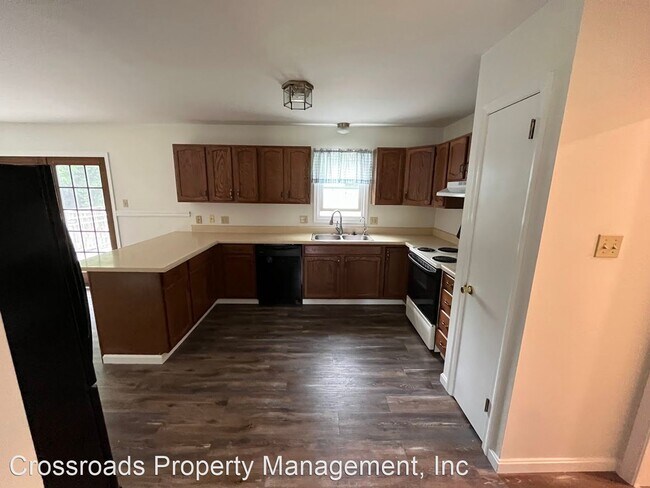Building Photo - 3 br, 2 bath House - 16 Rapho Street