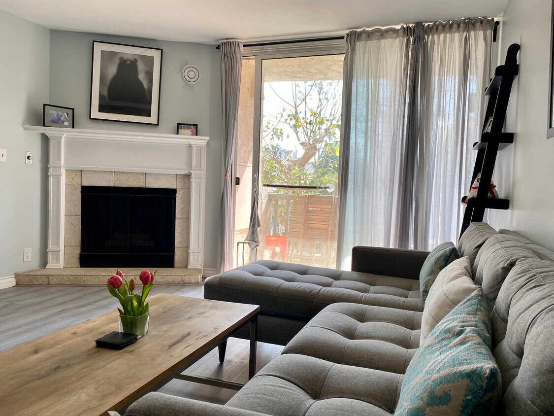 Foto principal - 8740 Tuscany Ave