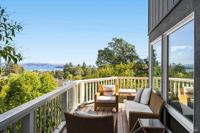 Building Photo - 48 Junipero Serra Ave