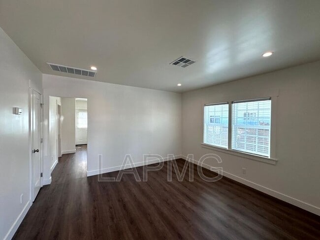 Photo - 1460 Ricardo St House