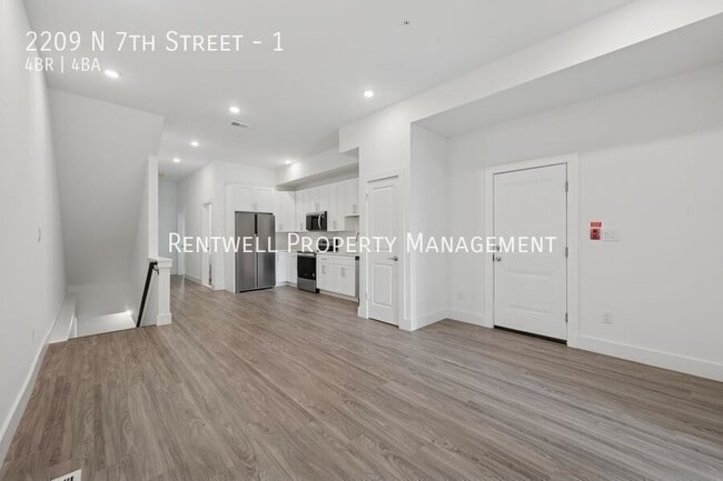 Building Photo - 2209 N 7th St