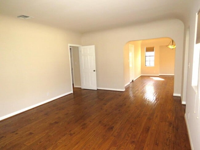 Foto del edificio - 1794 New York Dr