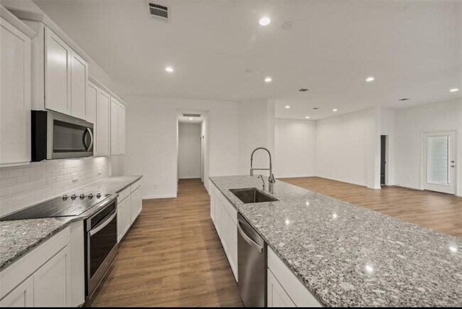 Foto del edificio - 177 Jim Hall Ln