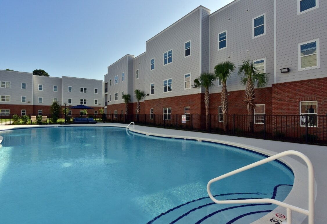 The Scene at Sand Hill Apartments in Albany, GA