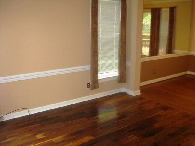 Foto del edificio - Pre-lease now for April!