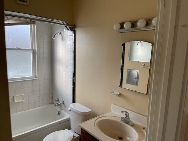 Foto del edificio - 7551 Chalmers Ave