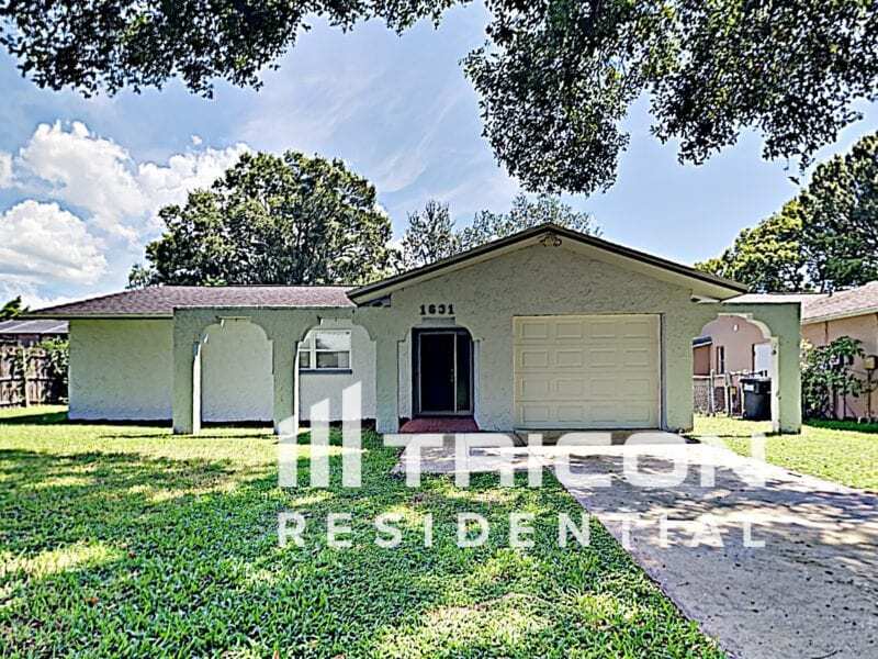 Primary Photo - 1631 Spring Lake Dr