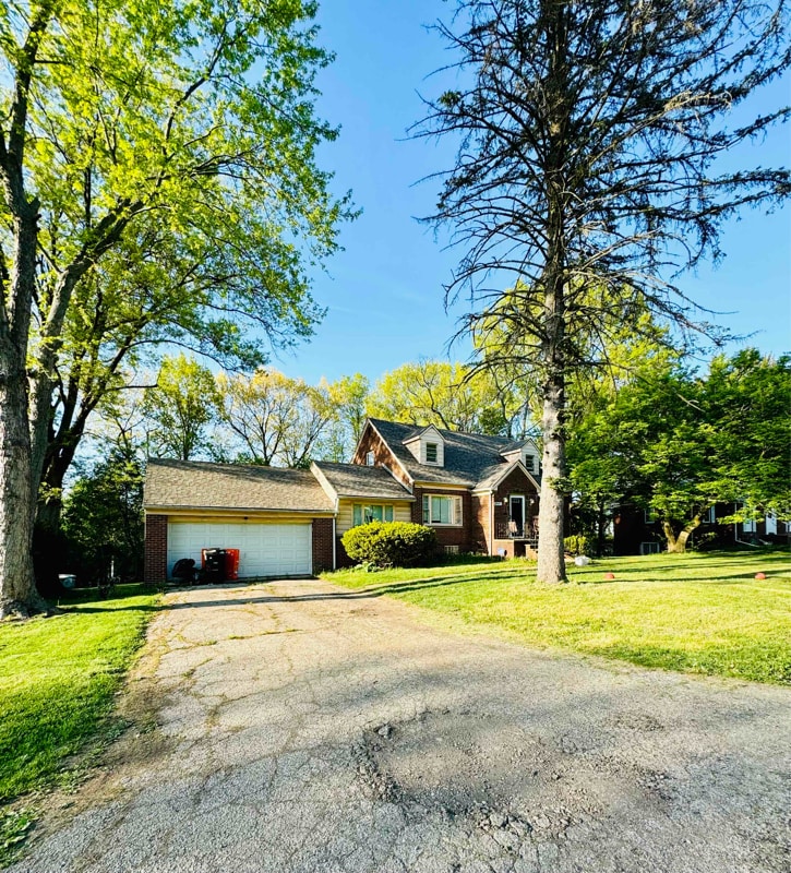 1641 13th St SW Akron, OH 44314 – photo 2