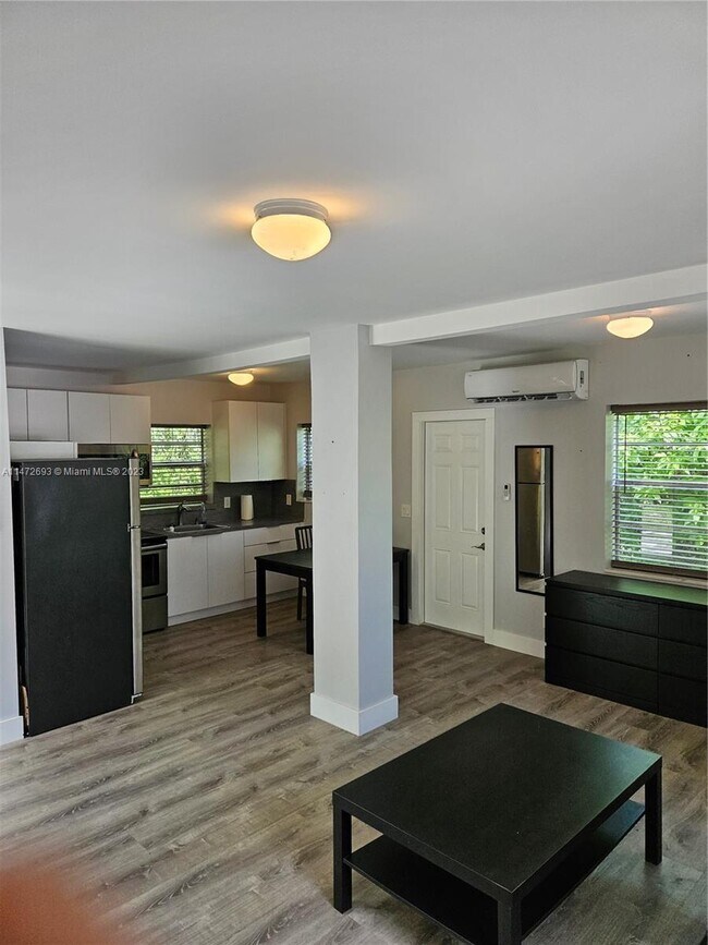 Building Photo - 8523 SW 64th St
