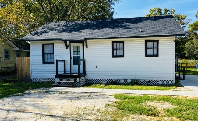 Photo - 4007 Lynn St House