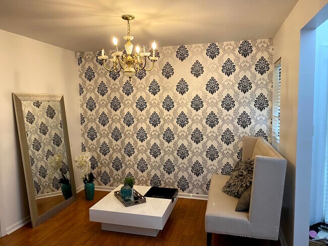 Building Photo - 11409 Hickory Hill Rd