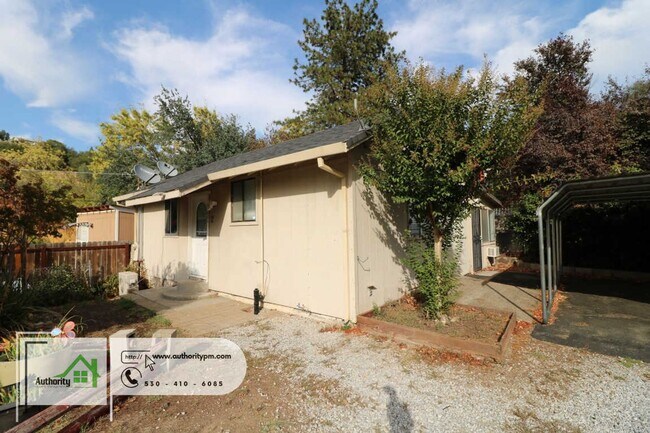 Foto del edificio - 14861 Ravine Rd