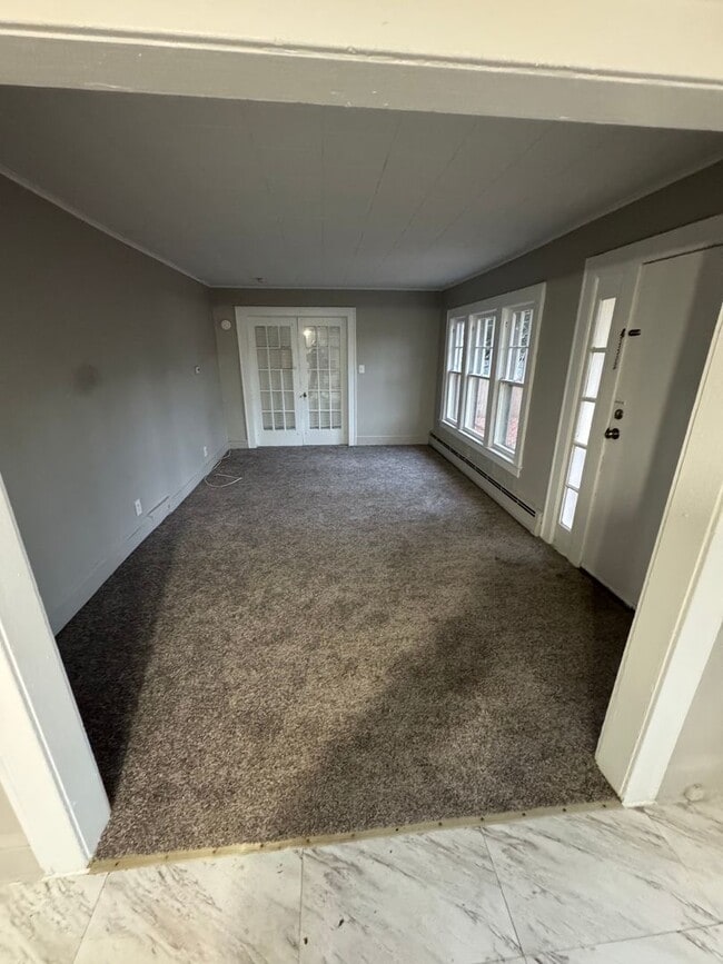 Building Photo - 41 Hobson Ave