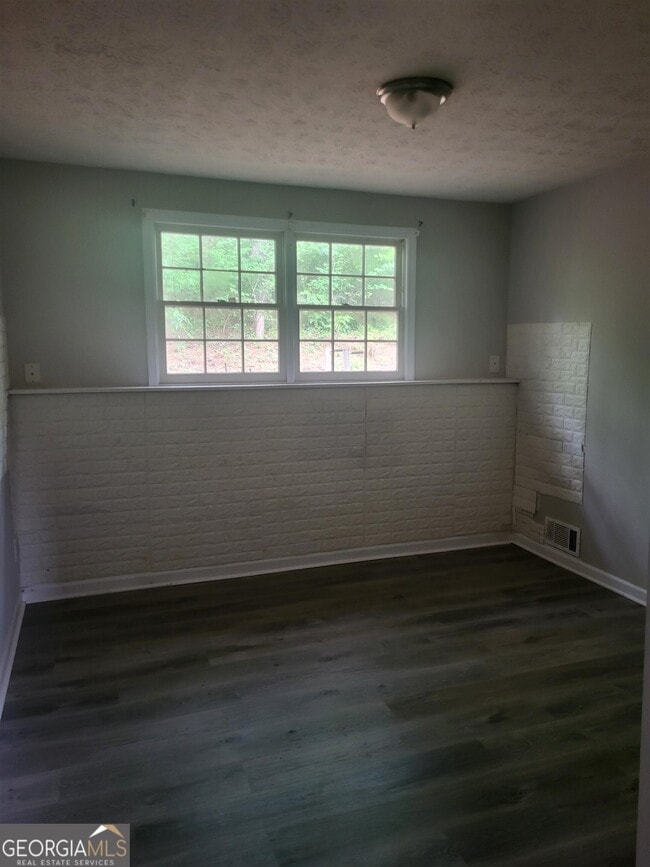 Building Photo - 1293 Monfort Rd