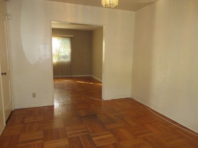 Dining Room looking into Living Room - 5271 Village Grn