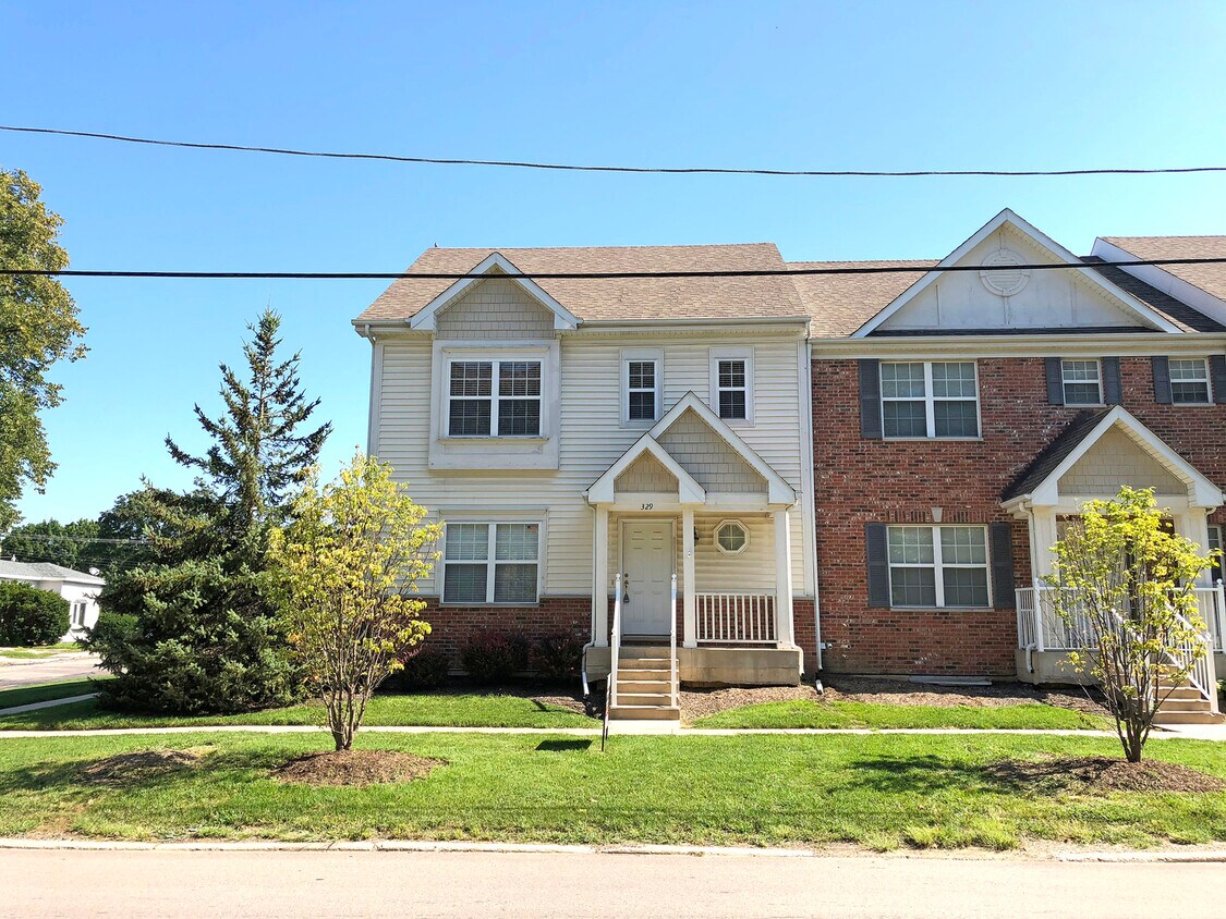 Primary Photo - 329 W Front St