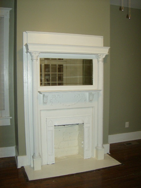 Building Photo - 534 E Waldburg St