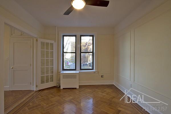 Building Photo - 303 Prospect Ave