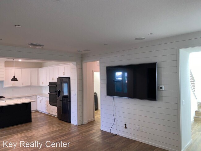 Building Photo - 4 br, 2 bath House - 6 Seasmoke Place