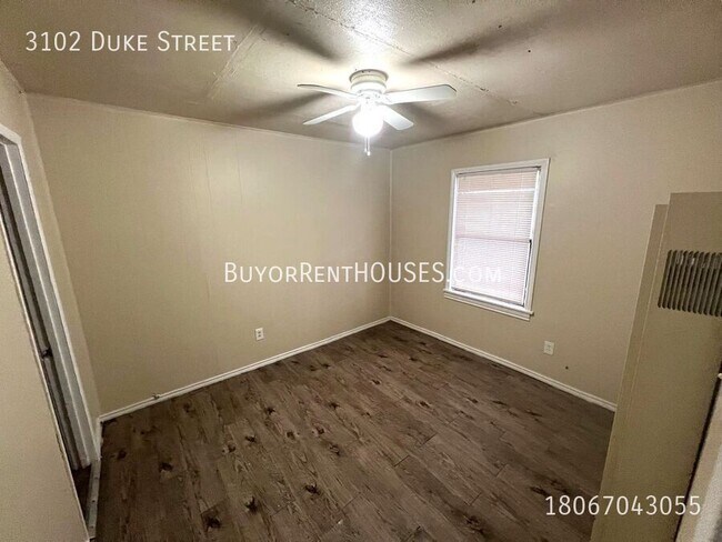 Foto del edificio - PRICE REDUCTION! $499 Move-In Special (+ a...