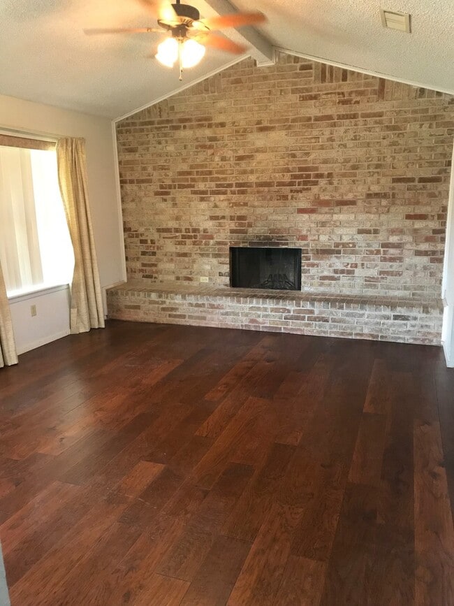 Building Photo - Cozy 2 bedroom home in Wylie!