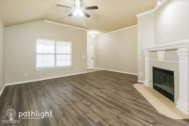 Building Photo - 4 br, 2 bath House - 620 Apple Tree Lane UNIT