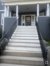 Building Photo - 56 Earl St